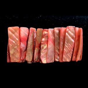 Stretchy Shell Bracelet